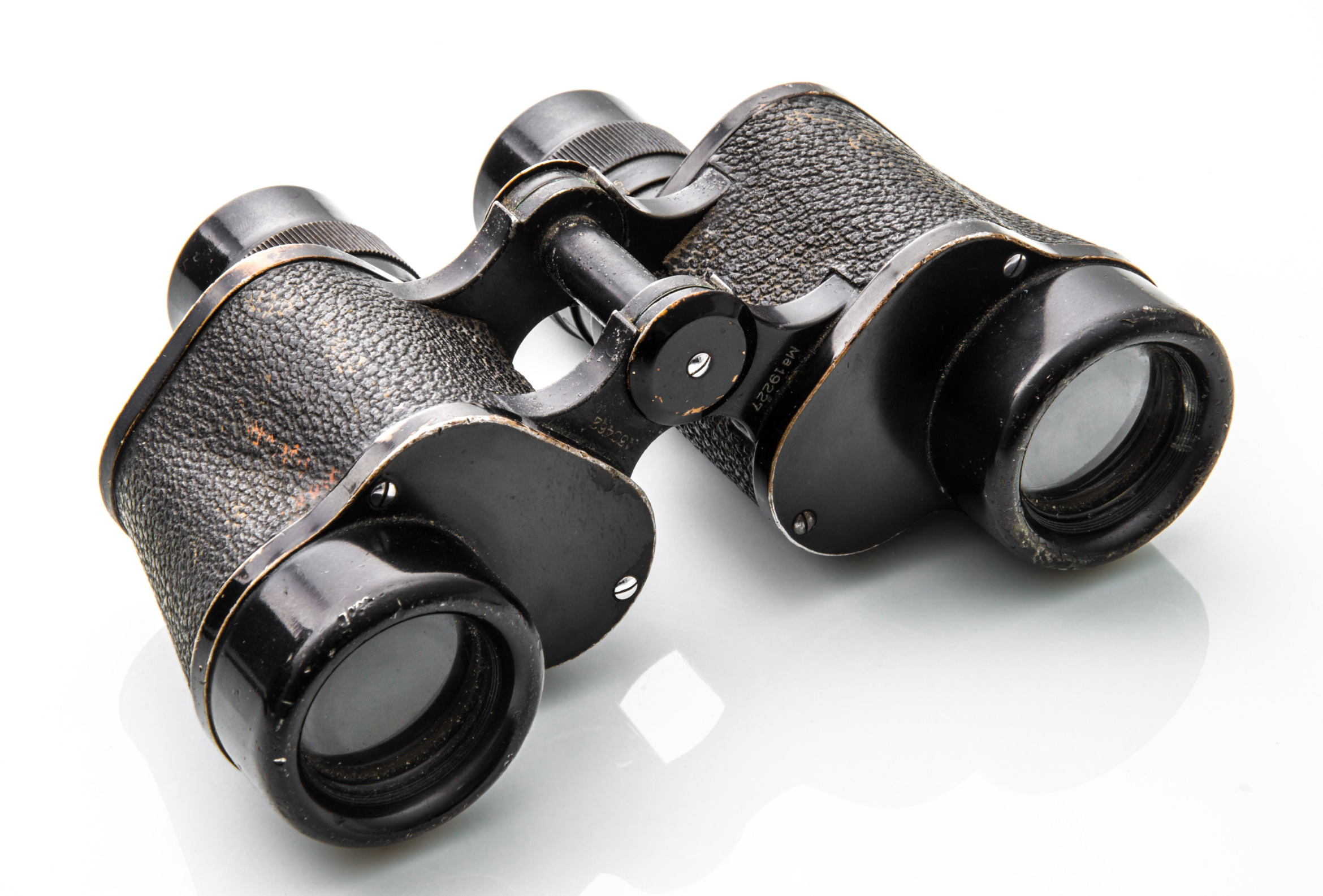 binoculars; private investigator Saxony-Anhalt Germany, private detective Halle (Saale) Germany, detective agency Magdeburg Germany, investigation company Saxony-Anhalt Germany